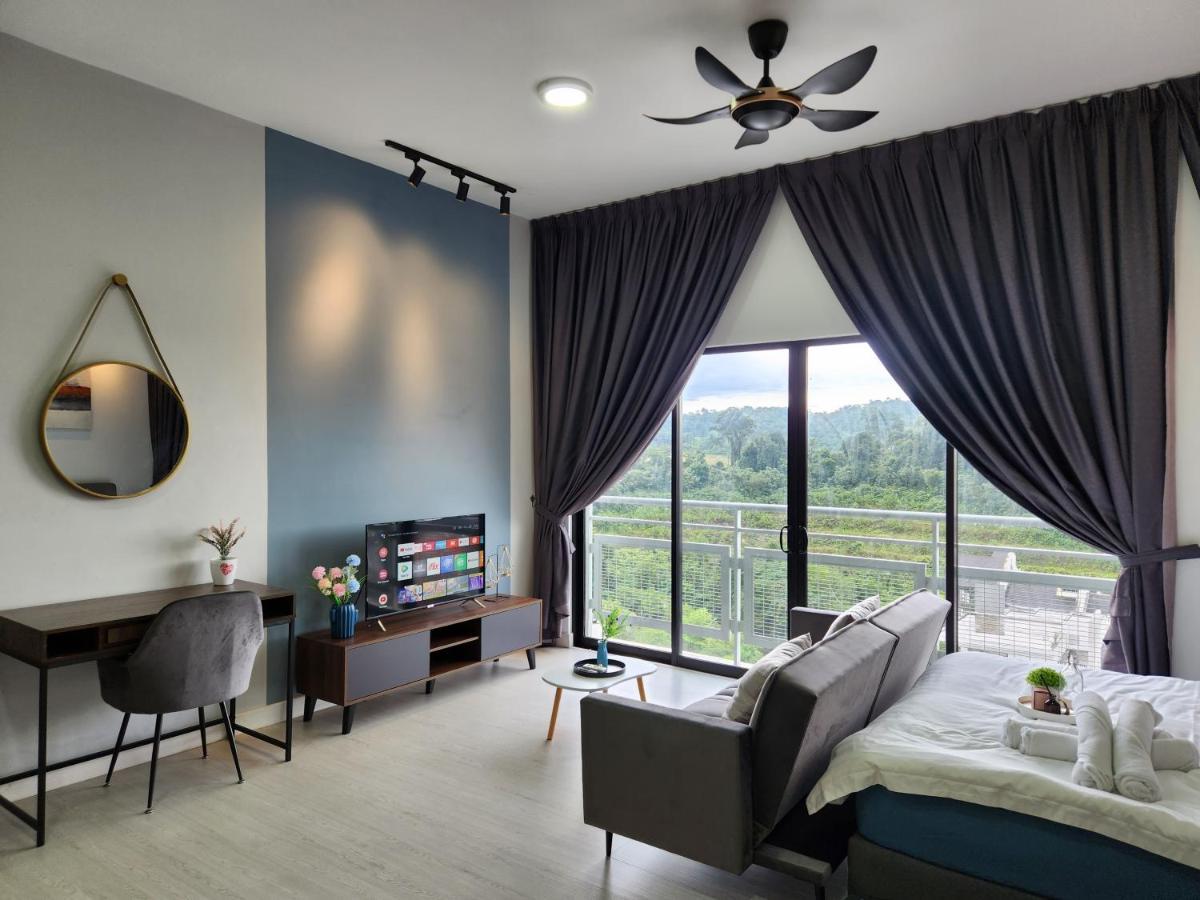 Taman Equine Comfy Studio#Greenery View#4 Pax#Aeon Mall Seri Kembangan Luaran gambar